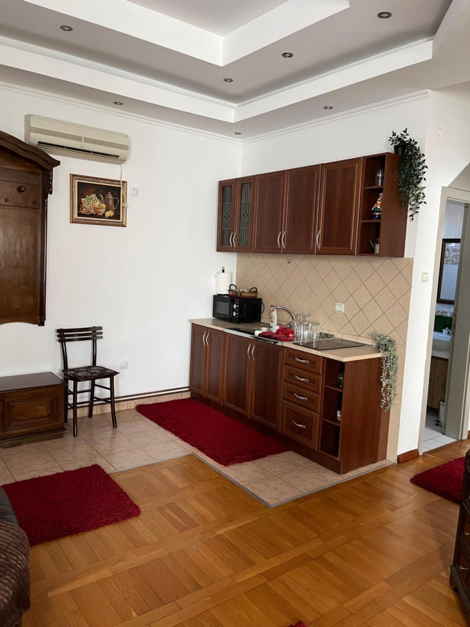 Airport Sky Apartments Lux II Belgrado Exterior foto